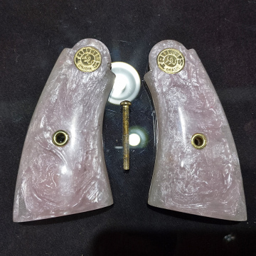 Cabo Revolver Taurus cal.38 antigo Madreperola rosa