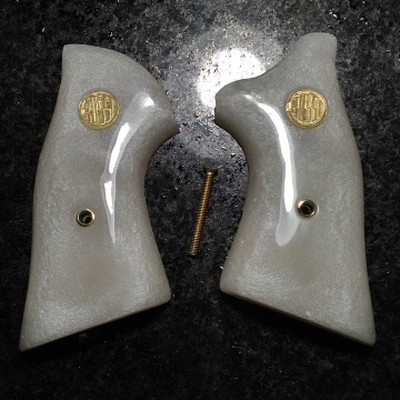 Cabo Empunhadura Revolver Rossi cal.38 / 357 Madreperola